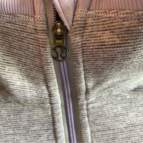 Lululemon Athletica Run Full Tilt Lilac Half zip Pullover - Picture 5 of 11